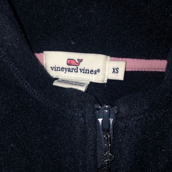 Vineyard vines fleece vest size XS - Picture 2 of 4